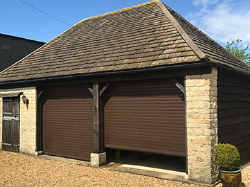 Roller garage door